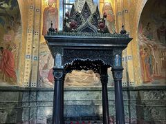 -滴血救世主教堂