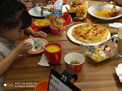 -必胜客(WOW梦之城店)