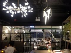 景观位-Oasis Bar & Grill