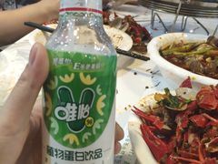-凤凰路何眼镜香辣蟹(花果园店)