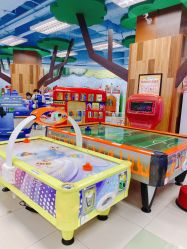 -莫莉幻想儿童乐园(武汉保利广场店)