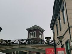 -王府井奥莱临潼小镇(临潼店)