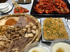 -靓虾二哥长沙地标小龙虾(五一广场店)