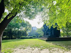 -上海市龙华烈士陵园