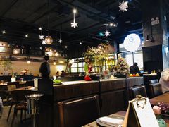大堂-Carbon莫卡哆·意大利复古集市餐厅(杭州大厦店)