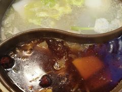 -李双猪·小龙虾·烧烤·羊肉煲(乐山店)