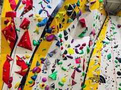 -问山MountQuest攀岩馆