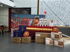 -上海华裕比亚迪4S店