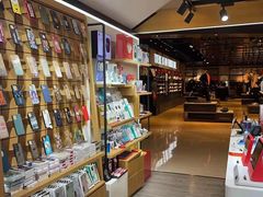 -鸿准通信科技·忠诚手机电脑维修中心(三林店)