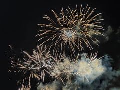 -枫叶小镇奥特莱斯