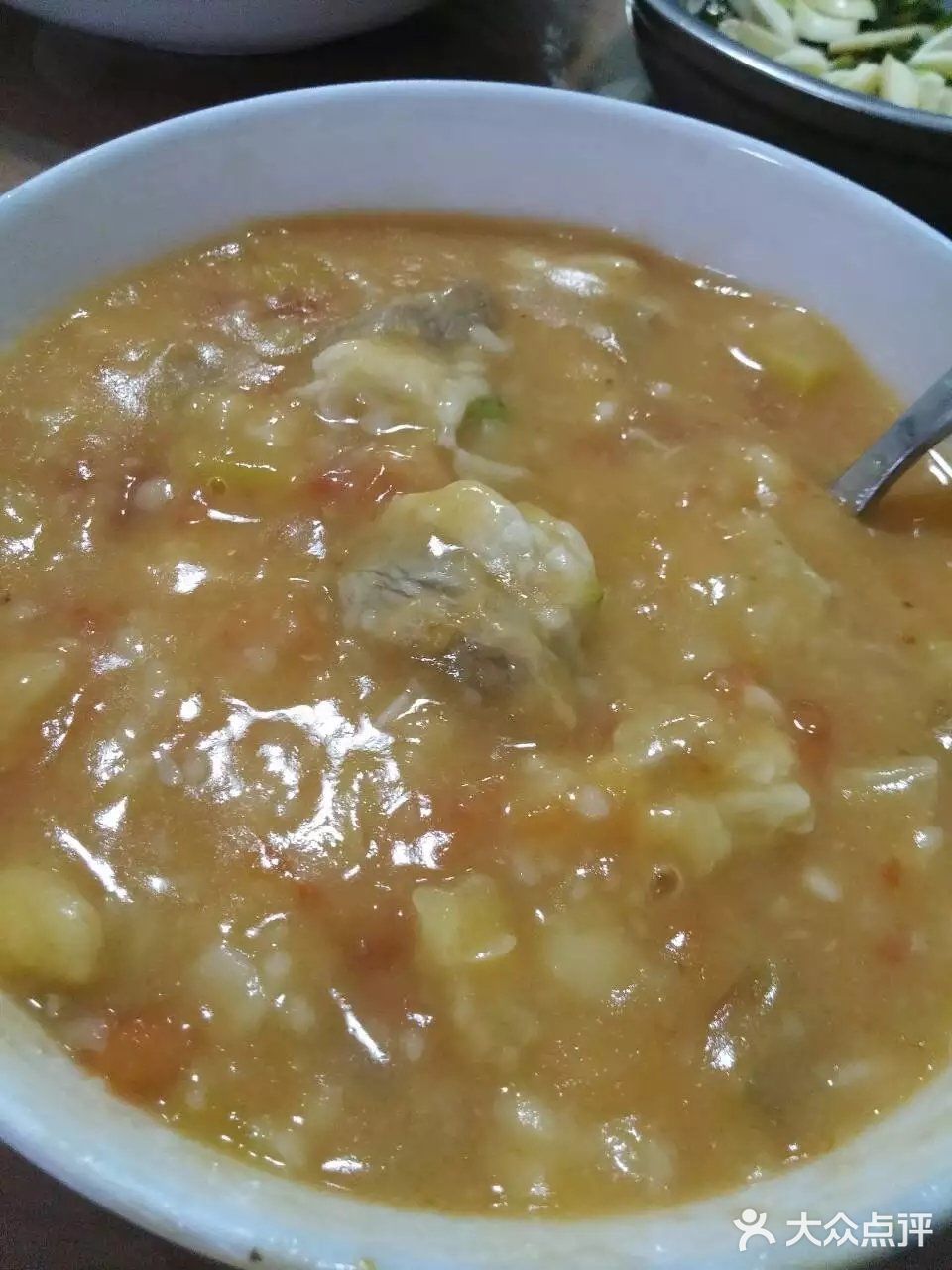 炝锅西红柿拌汤。炝一下锅味道更香。