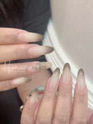 -花岐款式专研健康美甲沙龙