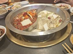 -沸炉重庆老火锅(军事博物馆店)