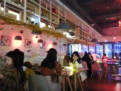 -樱花里音乐餐吧·牛扒椰子鸡(东圃店)