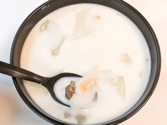 -志龙皇冠吃货椰子铺