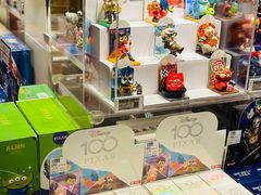 -泡泡玛特POPMART(上海环球港店)