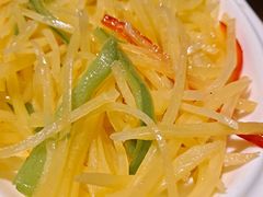 尖椒土豆丝-渝信川菜 · 川味家常菜(长安店)
