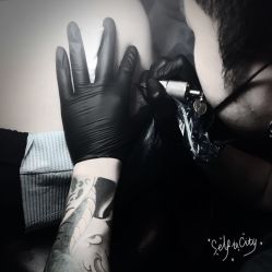 -越域刺青