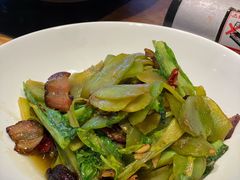 莴笋炒腊肉-鸡毛店·川菜(双楠店)