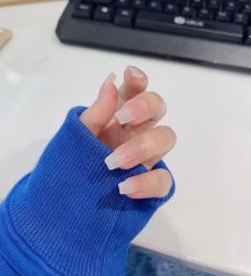 -悦己美甲美睫