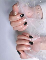 -爱美睫美甲会馆