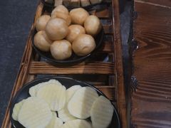 -乡土黄·鲜牛肉火锅·小龙虾(兴业街店)