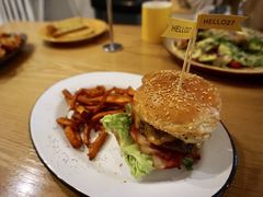 -HELLO 27 意面·沙拉·帕尼尼