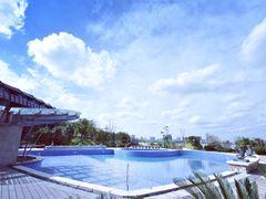 -上海滴水湖皇冠假日酒店