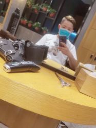 -时尚殿堂明星门店