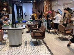 -PE SALON