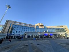 -海亮广场大酒店(万象城中山路地铁站店)