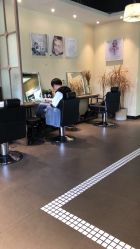 -苑苑发型设计