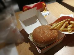 -麦当劳(中山公园龙之梦店)