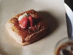 草莓丹麦包-来回·咖啡(钟村咖啡豆店)