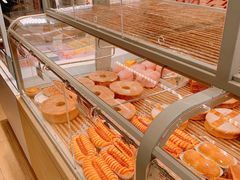 面包甜点陈列柜-好利来(高新枫叶广场店)