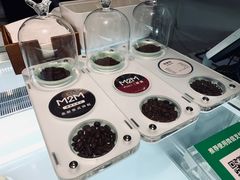 -UNI UNI(环亚凯瑟琳店)