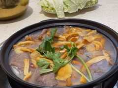 -九寨沟特色牦牛肉汤锅