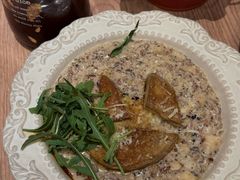 -玛格萝妮比萨屋(四平店)