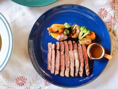澳洲谷饲肉眼牛排配烤蔬菜土豆泥-花·fleur古董西餐厅(西城夜未央店)