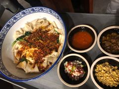 Biangbiang面-秦唐一号西安菜馆(钟楼店)
