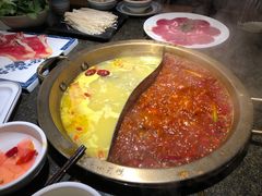 -小天鹅火锅·一线江景洪鼎旗舰店(洪崖洞店)