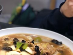 -万重锦·人文川菜馆(骡马市店)