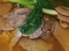 -牛吃草牛杂面(天一店)