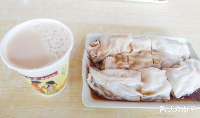 糖糖石磨拉粉图片 - 第1张