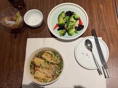 -港丽餐厅(正大店)
