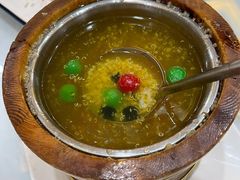 -三江源美食城
