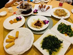 沙姜盐焗乳鸽-黄但记老店·陈村粉食府