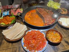 酸汤鸳鸯锅-冯校长老火锅(广州正佳广场店)