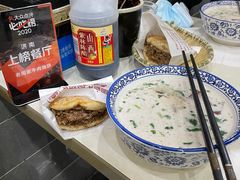 羊肉汤（多肉）-穆得·老周家牛肉烧饼(普利街店)