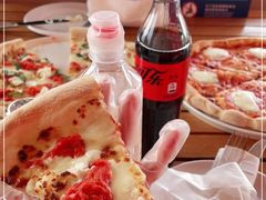 -城市大道红炉披萨烘焙坊